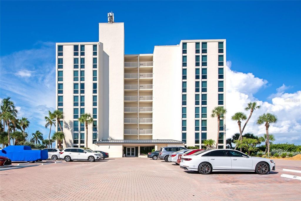 Photo of 4485 Gulf Of Mexico Drive #402, Longboat Key, FL 34228 (MLS # A4664409)