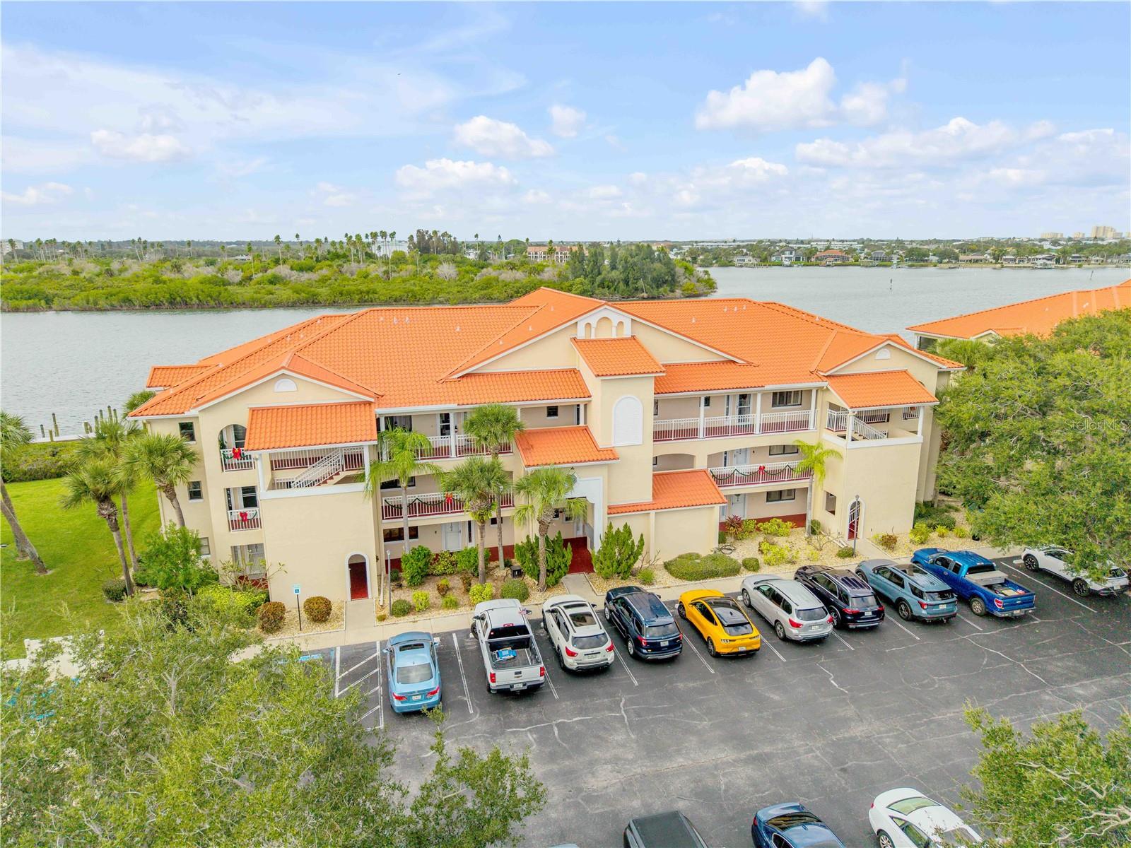 460 BOUCHELLE DRIVE 304