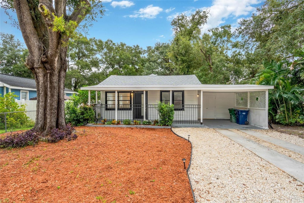 Photo of 8021 N Edison Avenue, Tampa, FL 33604 (MLS # O6448601)