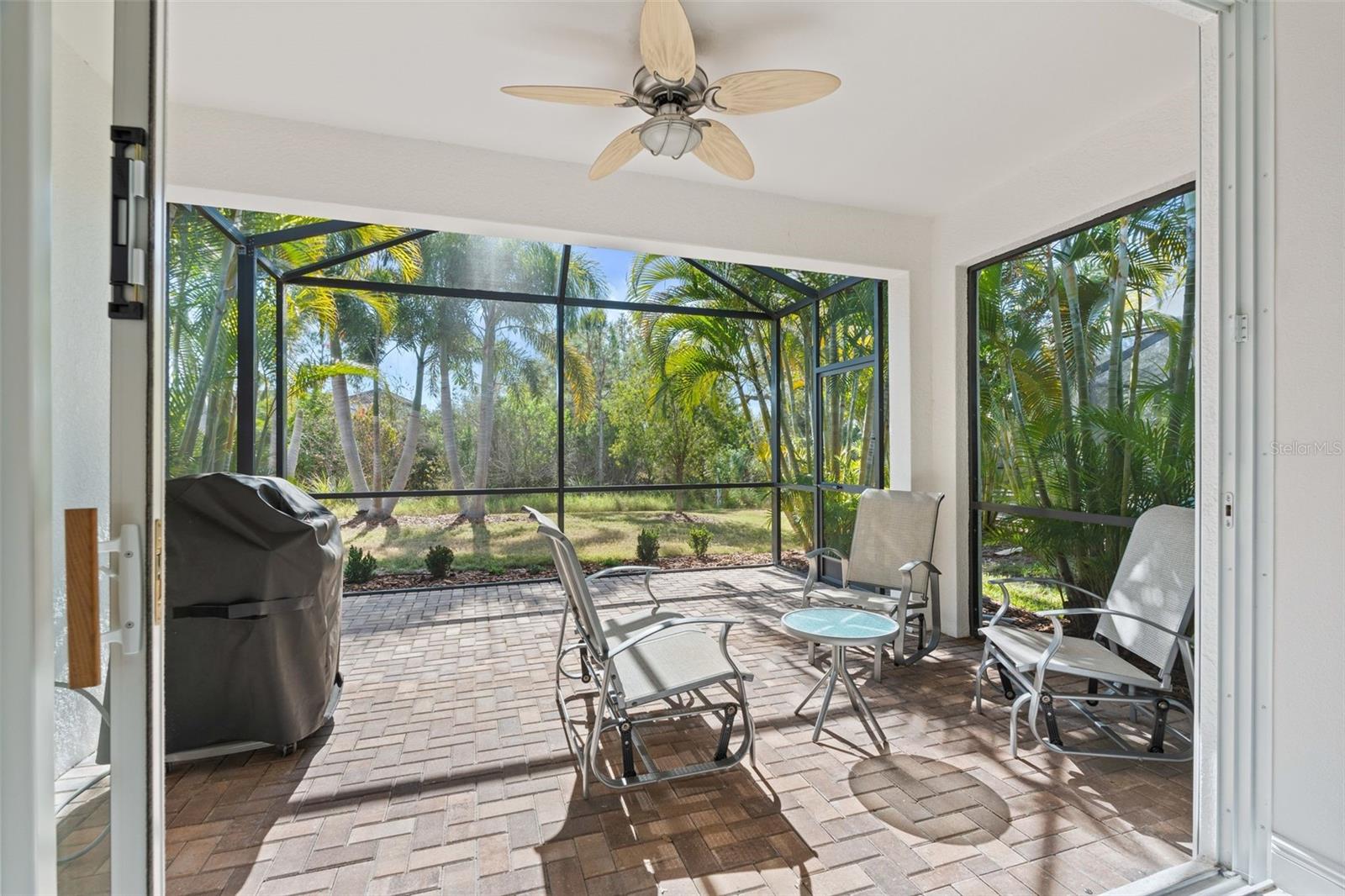 GRAND PALM - Residential