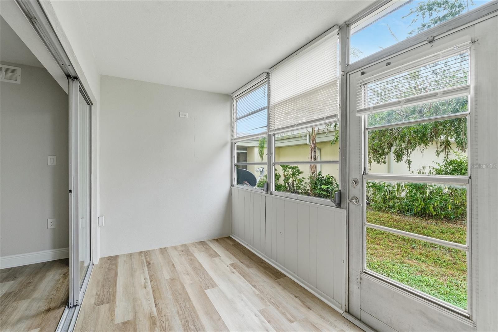 OXFORD HOUSE - Residential