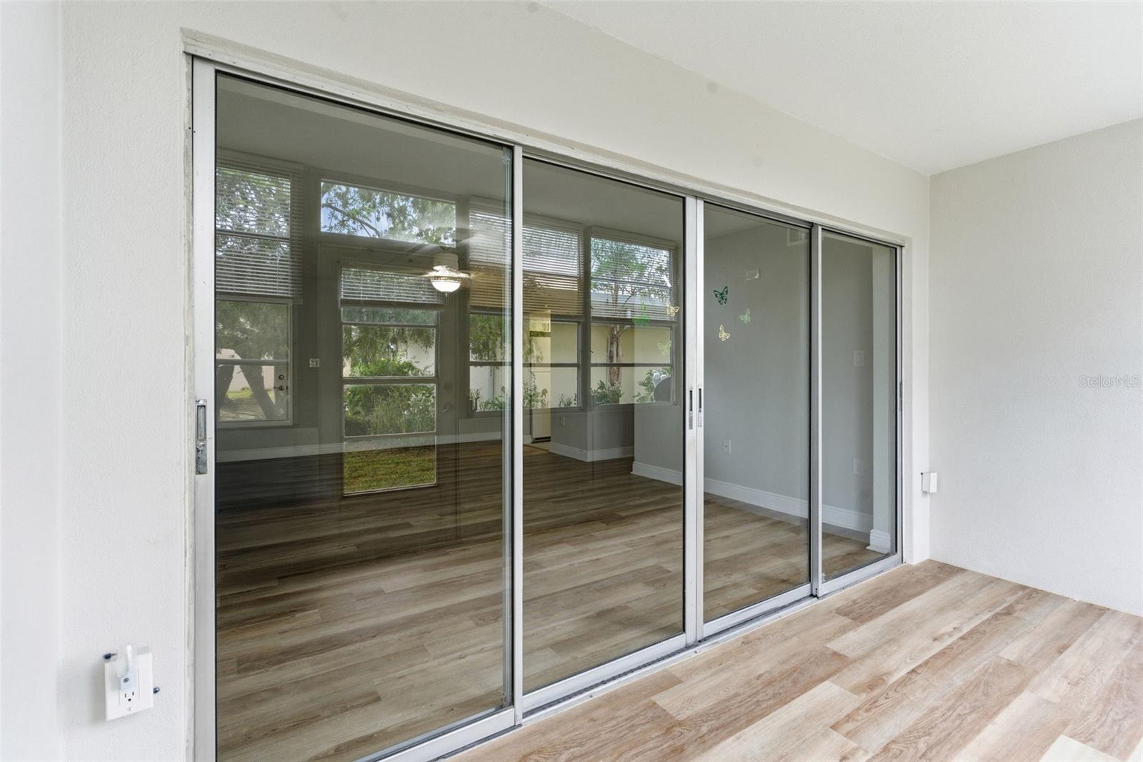 OXFORD HOUSE - Residential