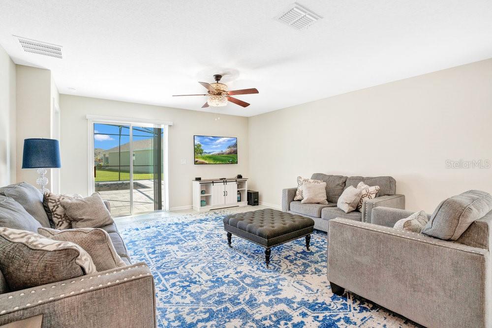 STOREY CREEK 40S - Residential