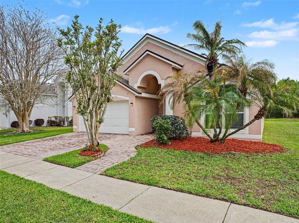 Photo of 6673 Bouganvillea Crescent Drive, Orlando, FL 32809 (MLS # O6388313)