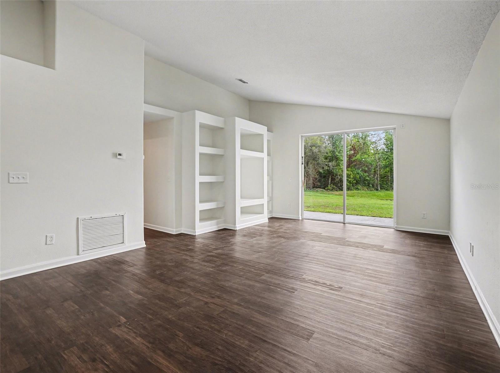 LAKE GLORIA PRESERVE PH 01B - Residential