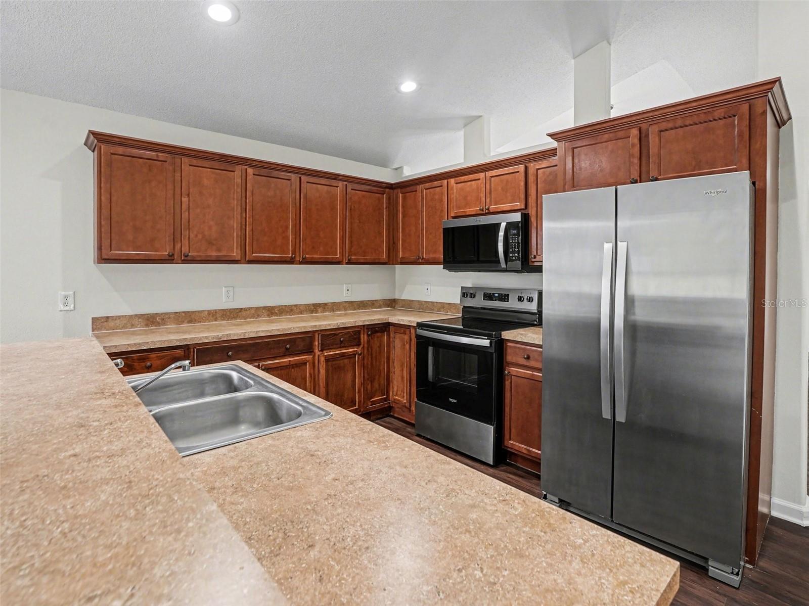 LAKE GLORIA PRESERVE PH 01B - Residential