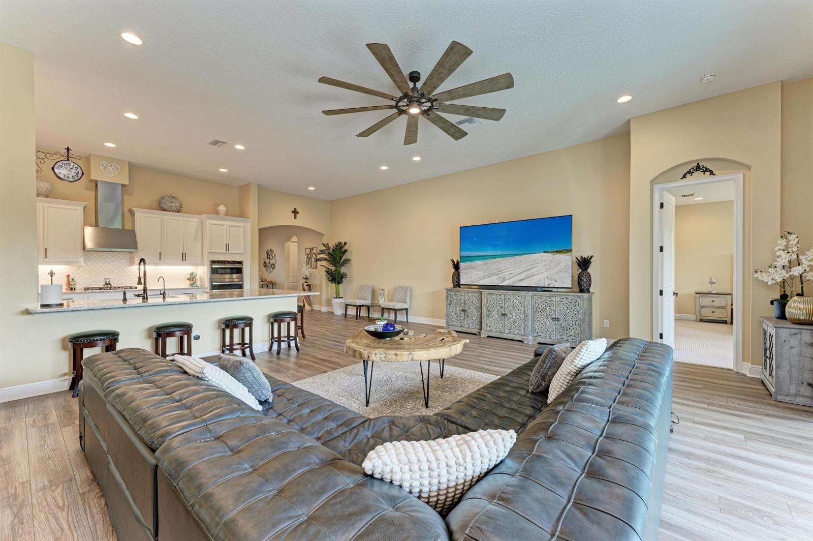 CROSSCREEK PH I SUBPH B & C - Residential