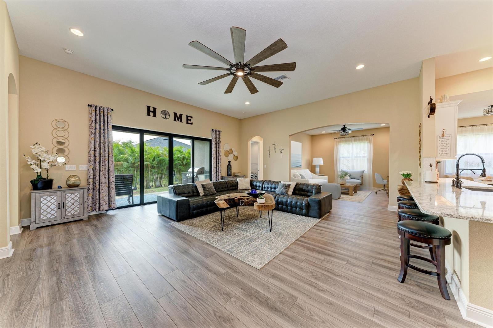 CROSSCREEK PH I SUBPH B & C - Residential