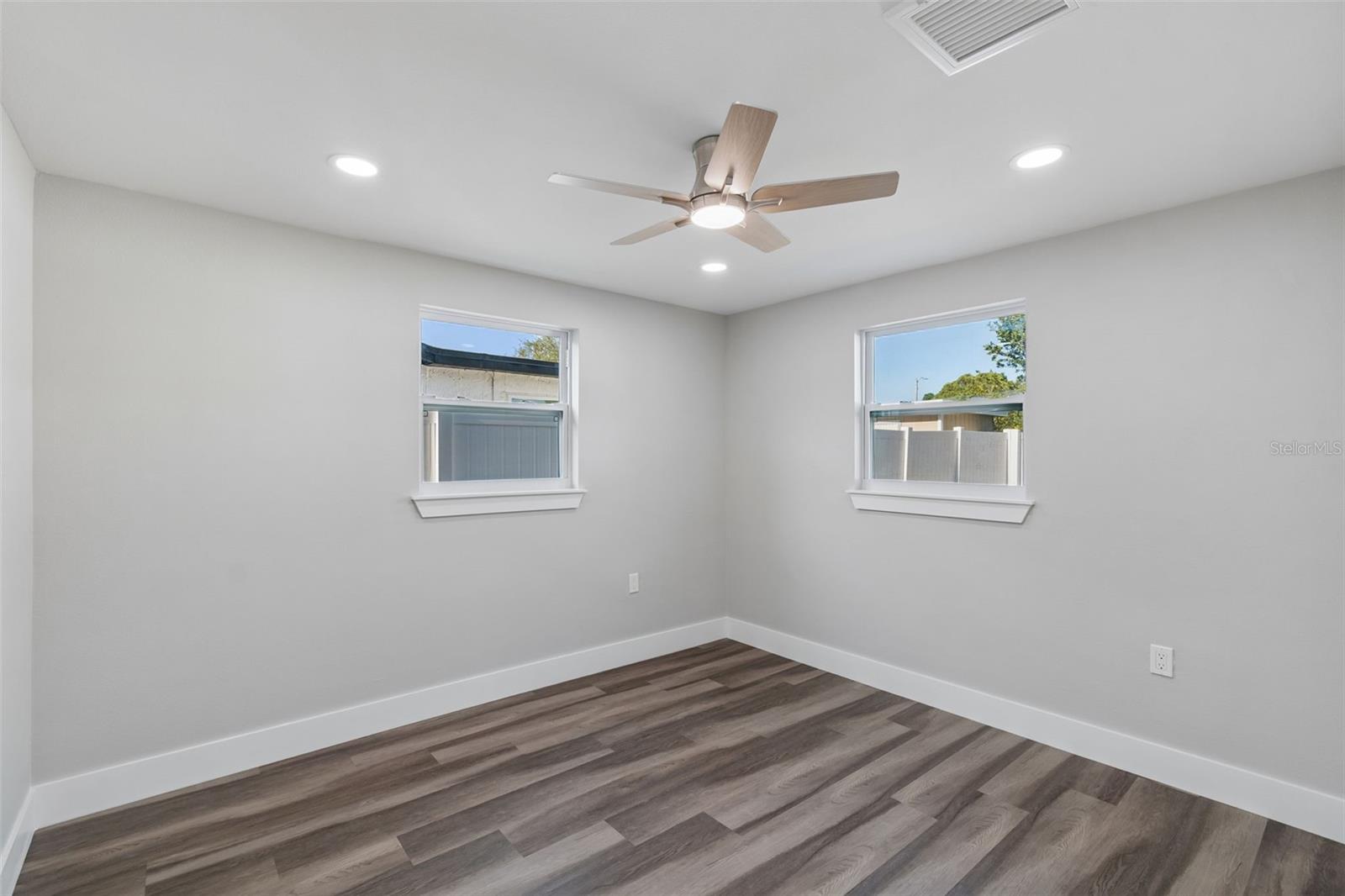 HOLIDAY LAKE ESTATES - Residential