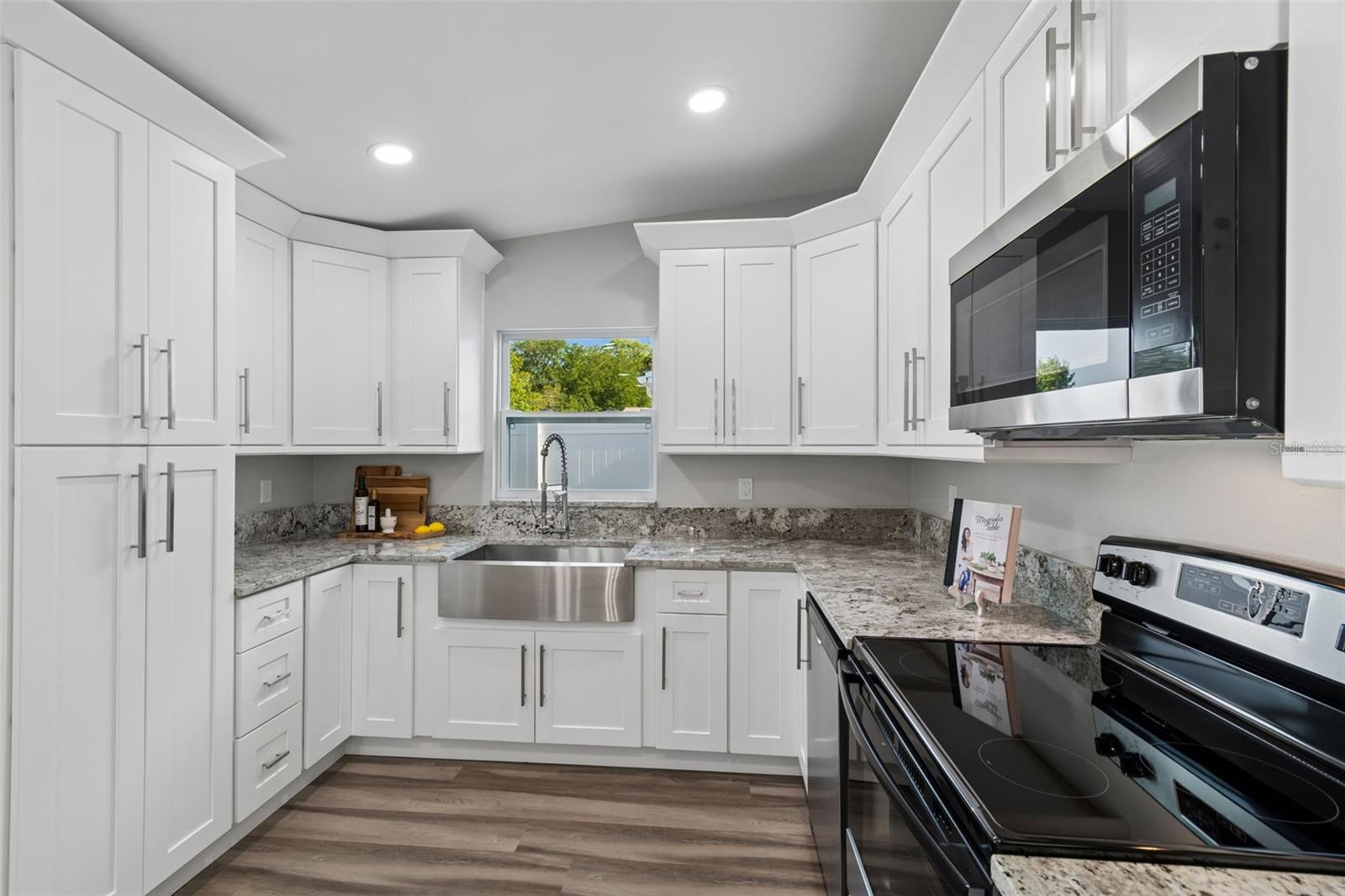 HOLIDAY LAKE ESTATES - Residential