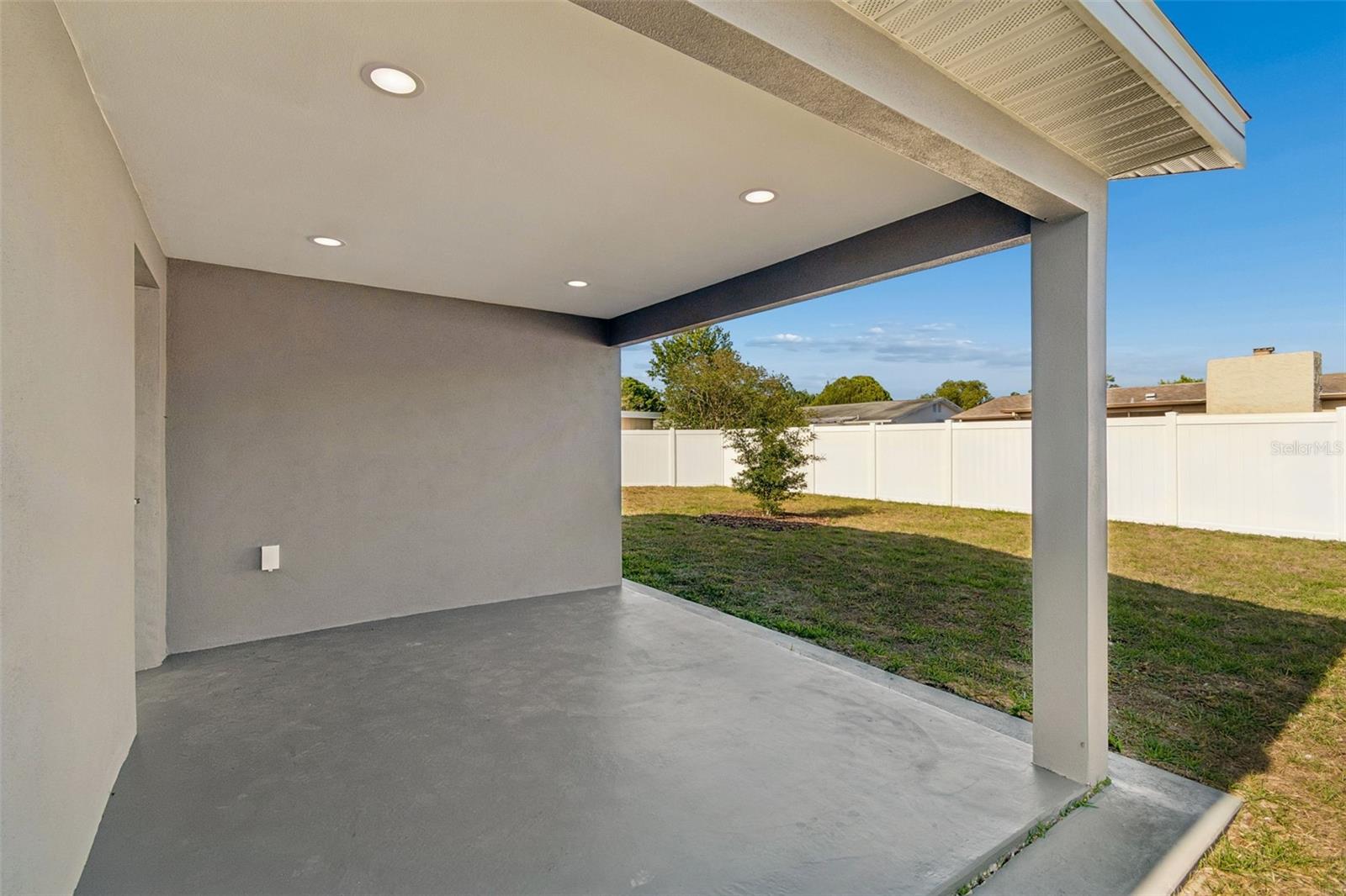 HOLIDAY LAKE ESTATES - Residential