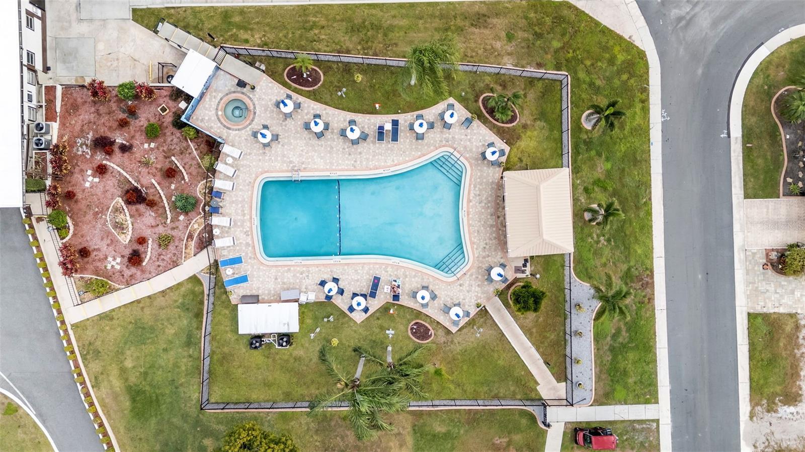 LAKESIDE HILLS ESTATES - Residential