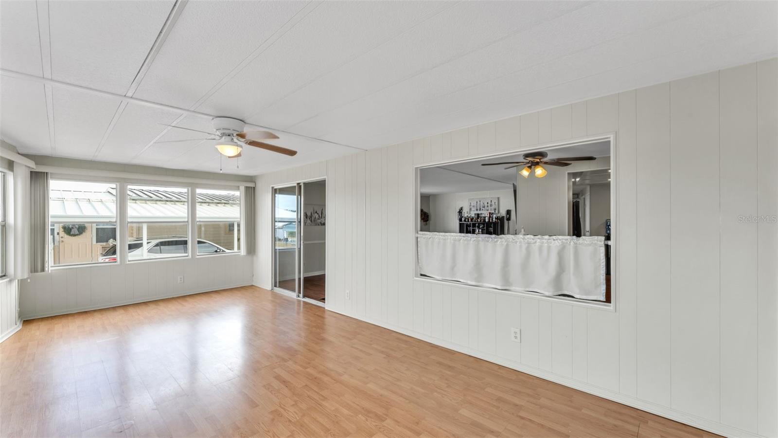 LAKESIDE HILLS ESTATES - Residential