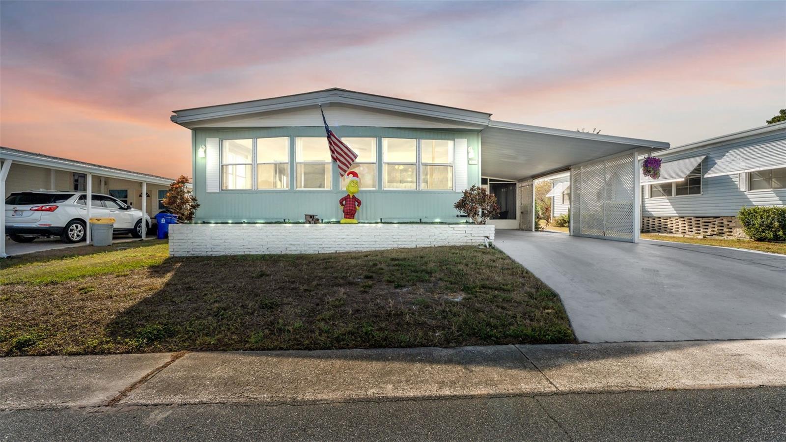 LAKESIDE HILLS ESTATES - Residential