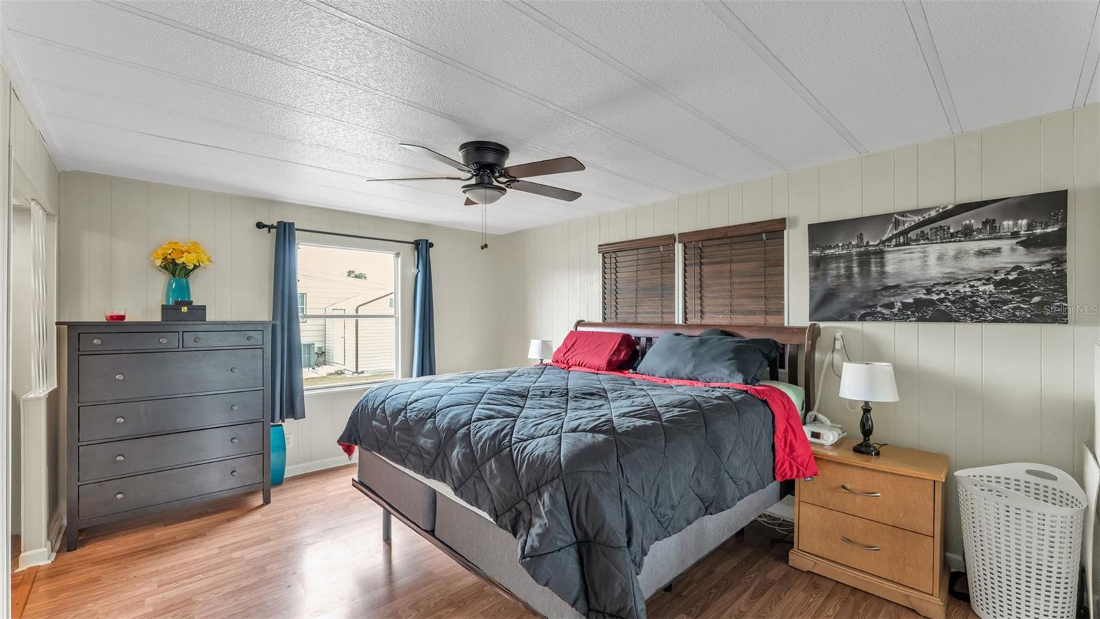 LAKESIDE HILLS ESTATES - Residential