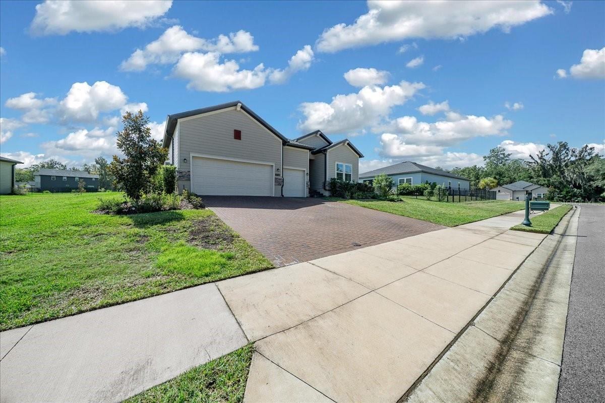 OAK HAMMOCK AT BELLECHASE - Residential