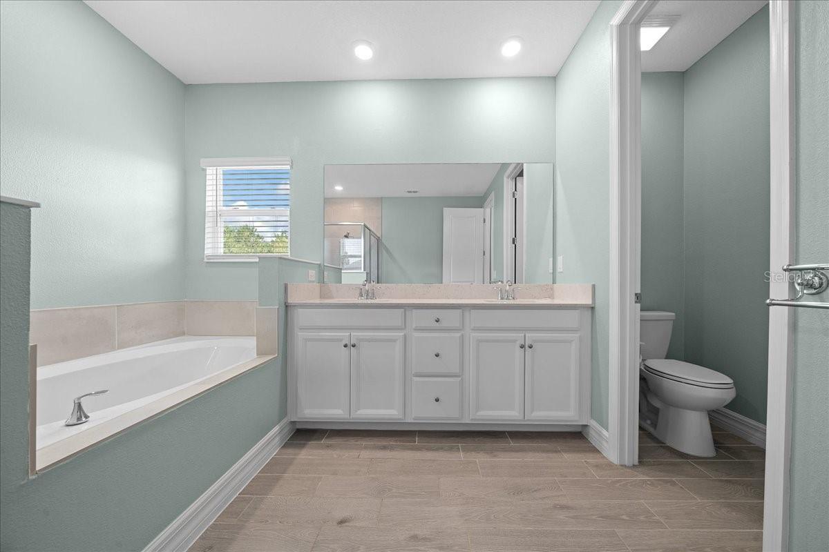 OAK HAMMOCK AT BELLECHASE - Residential