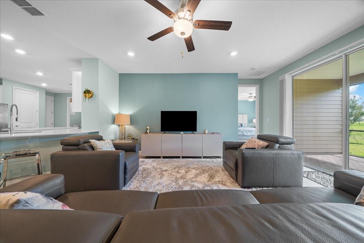 OAK HAMMOCK AT BELLECHASE - Residential