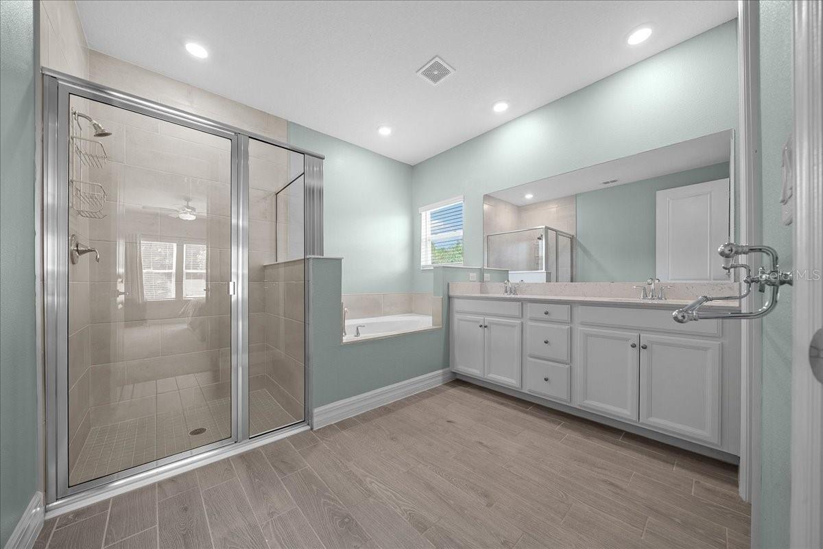 OAK HAMMOCK AT BELLECHASE - Residential