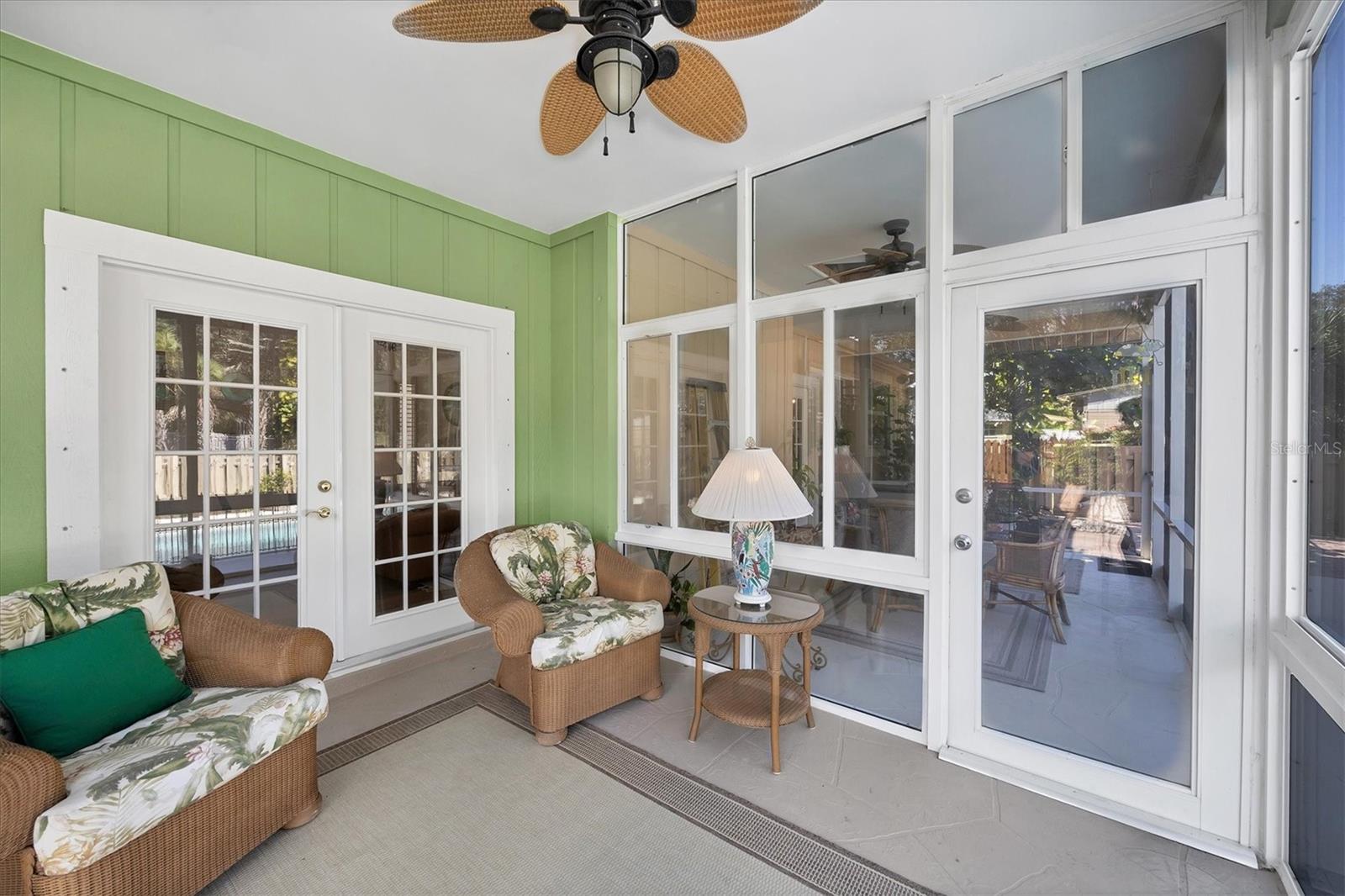 VENICE ACRES - Residential