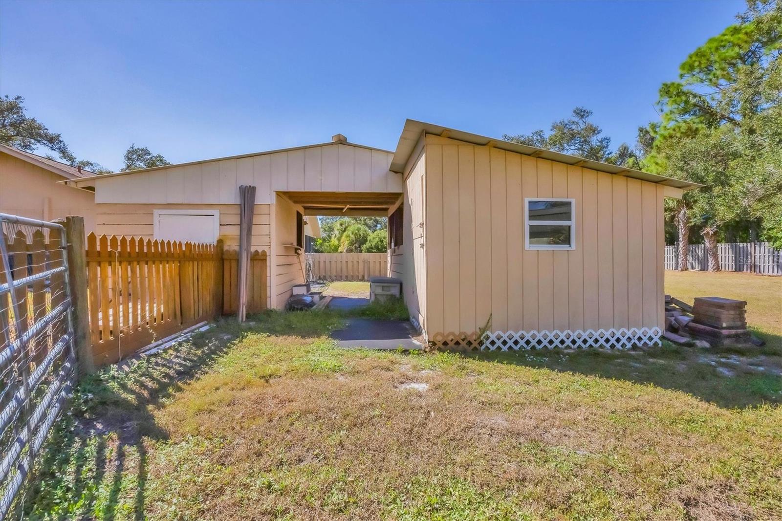 VENICE ACRES - Residential