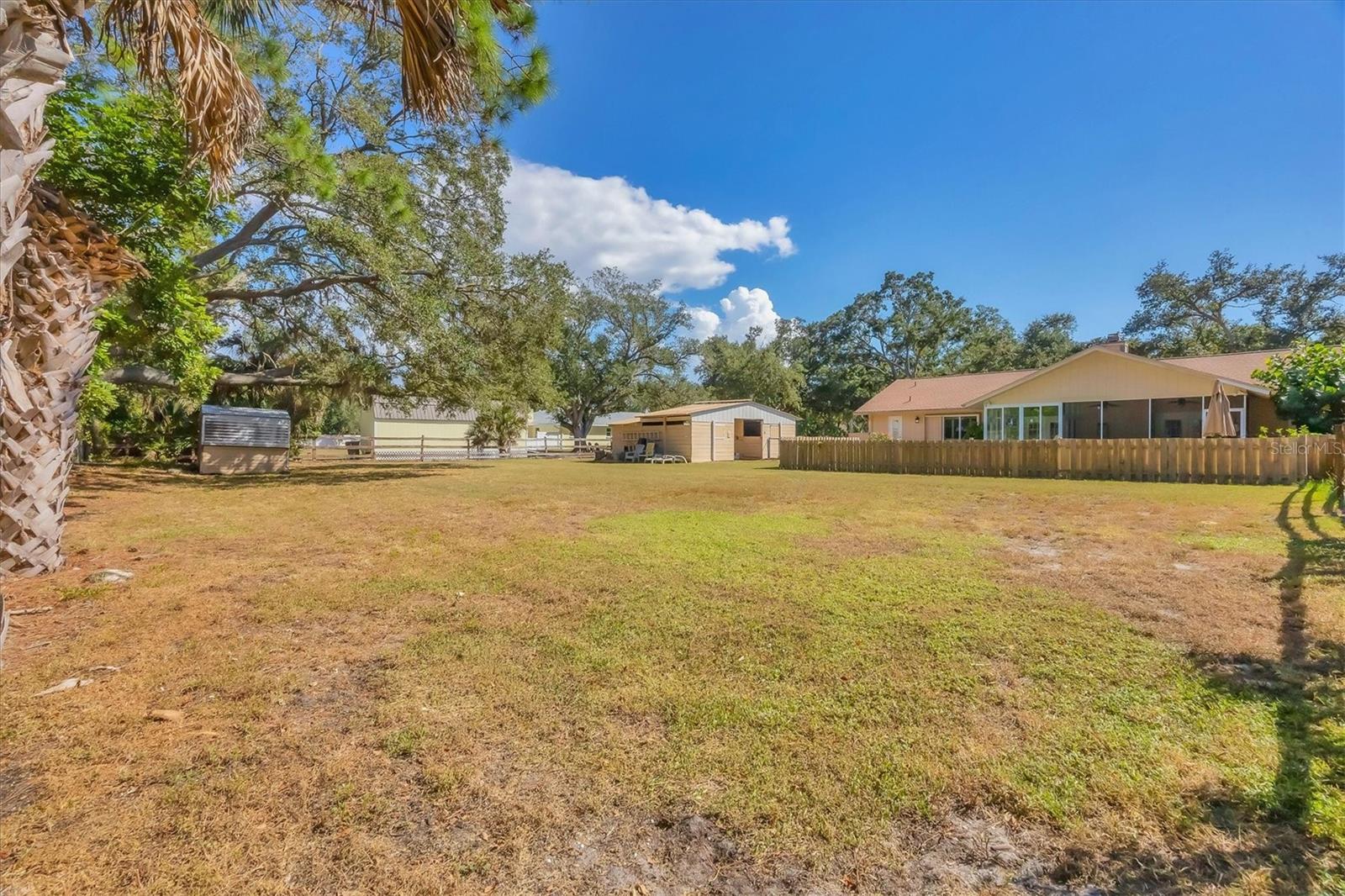 VENICE ACRES - Residential