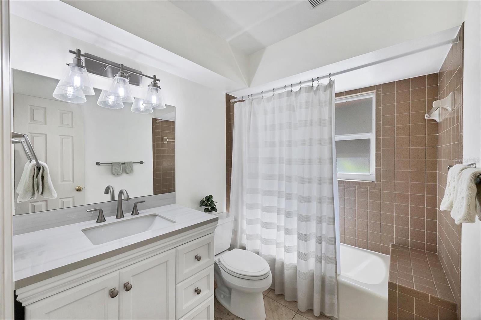 VENICE ACRES - Residential