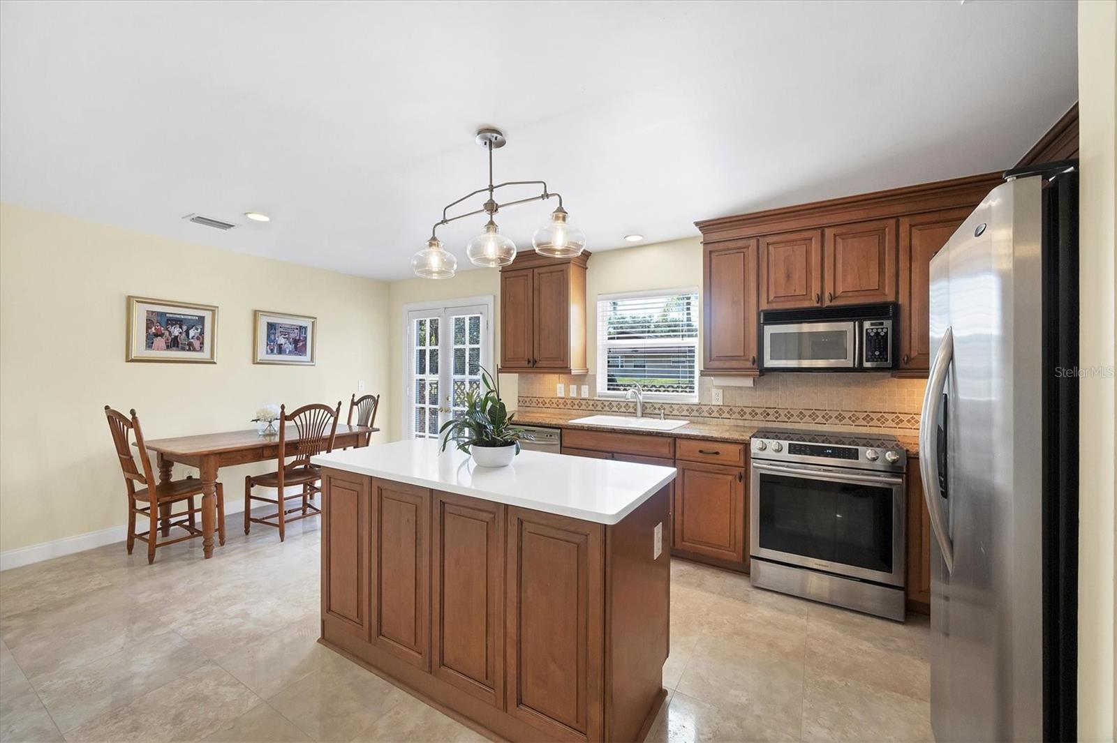 VENICE ACRES - Residential