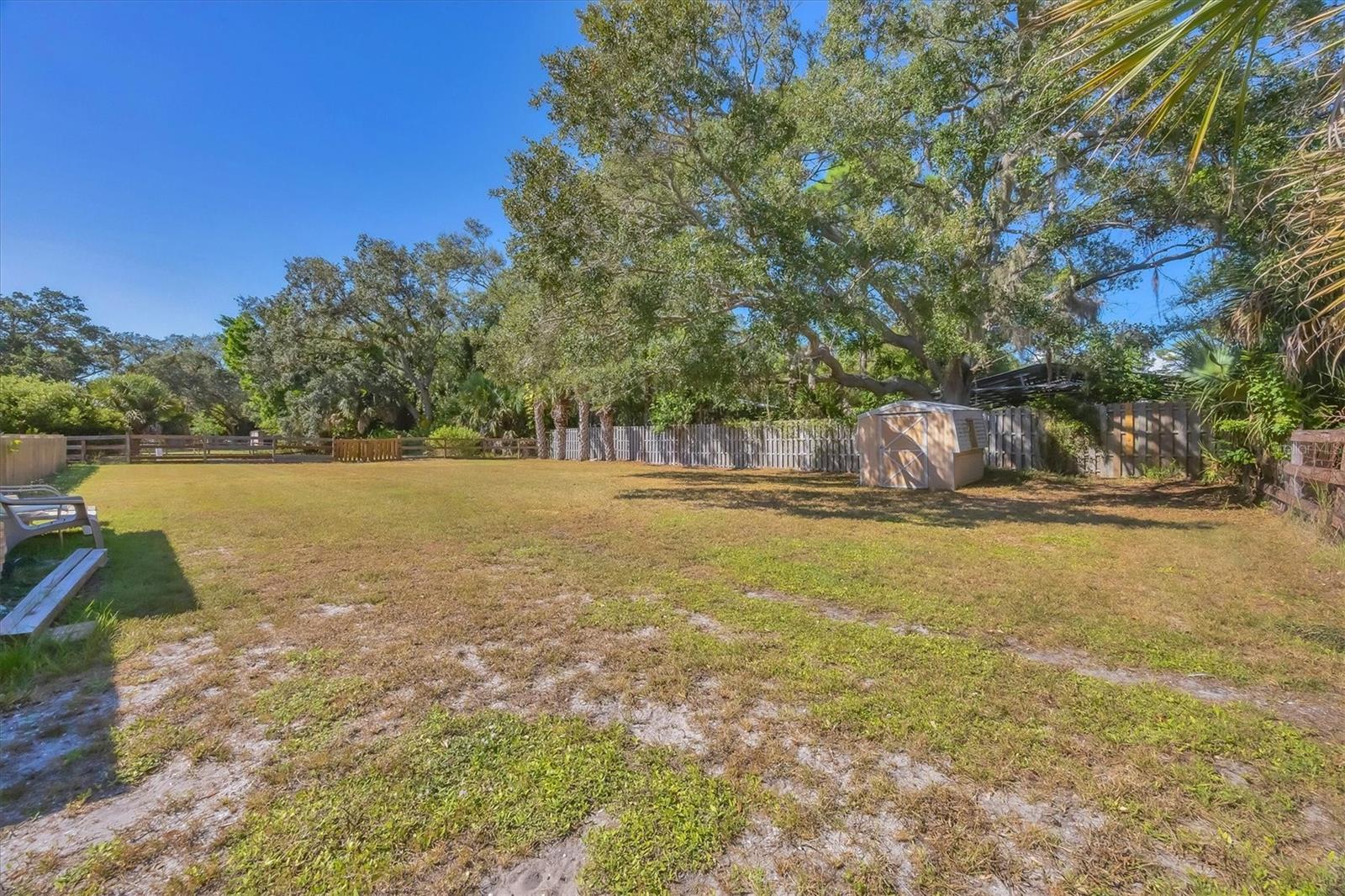 VENICE ACRES - Residential