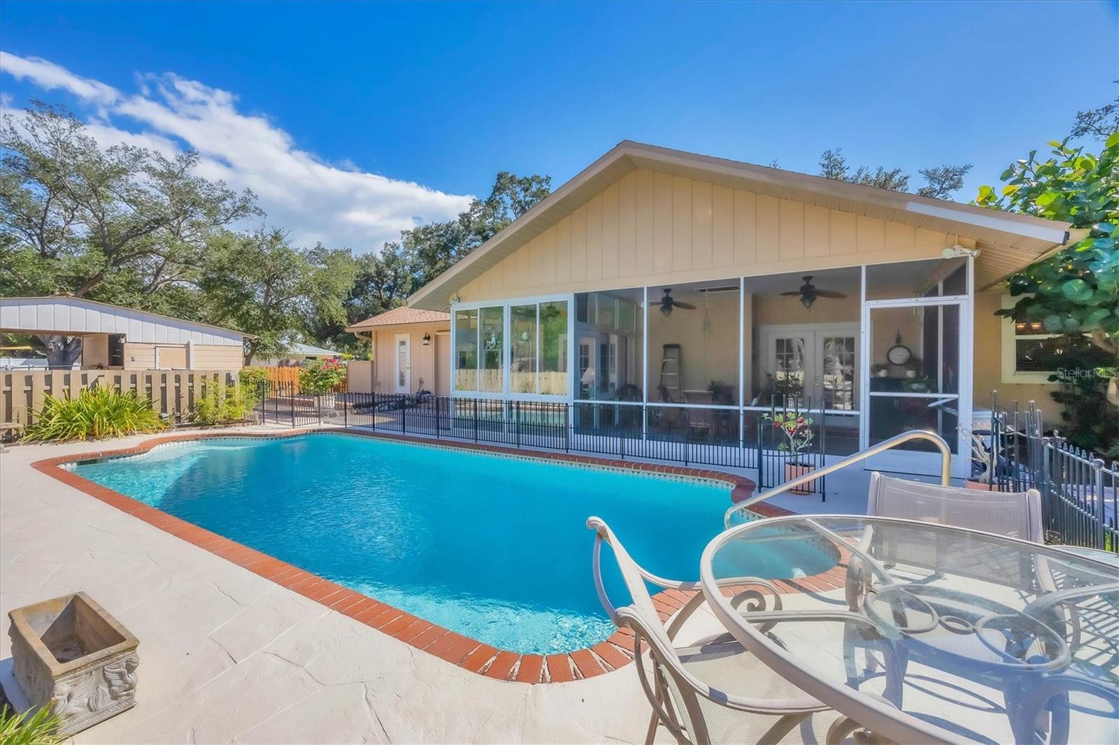 VENICE ACRES - Residential