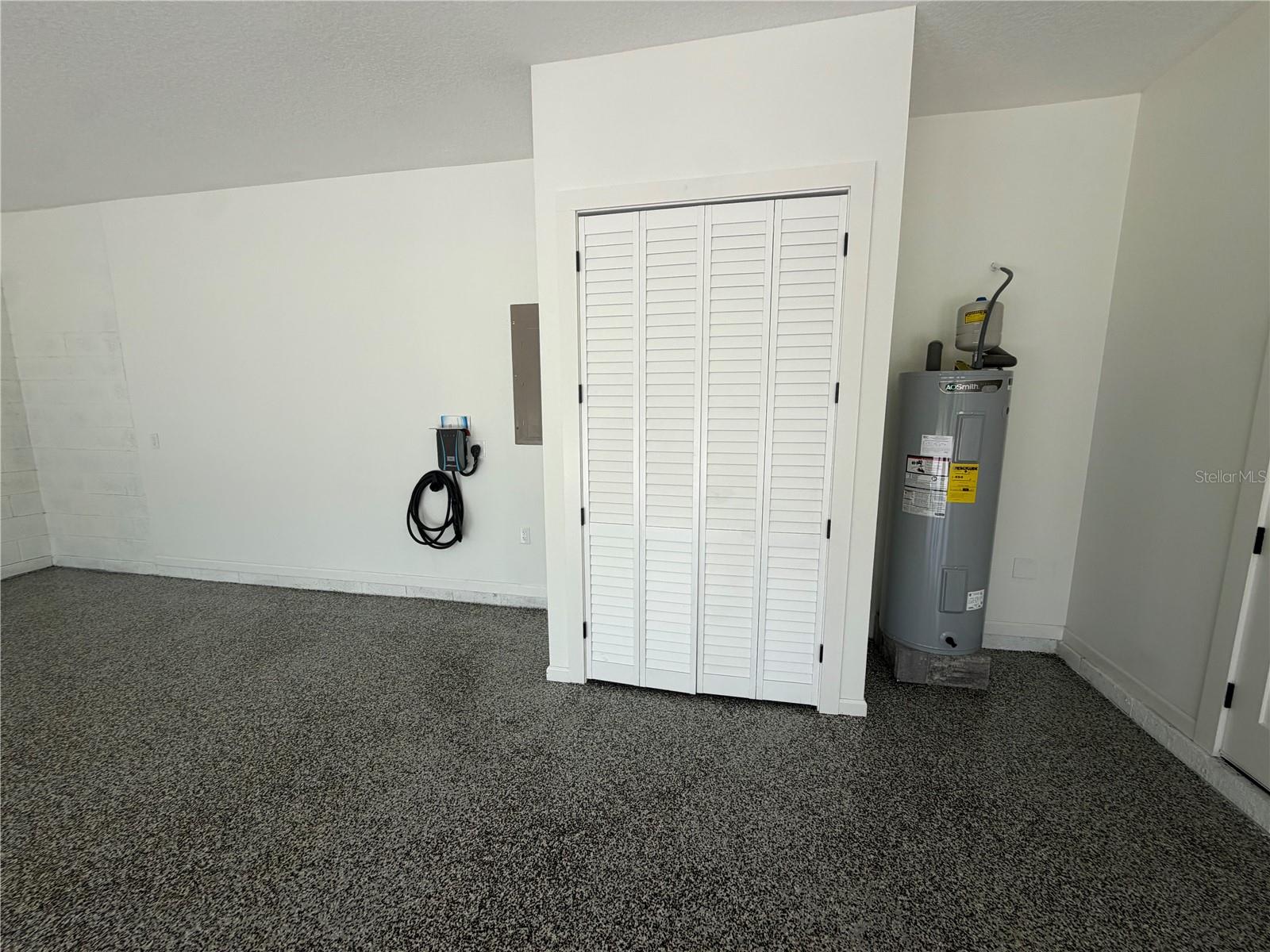 1148 TURNER LANE