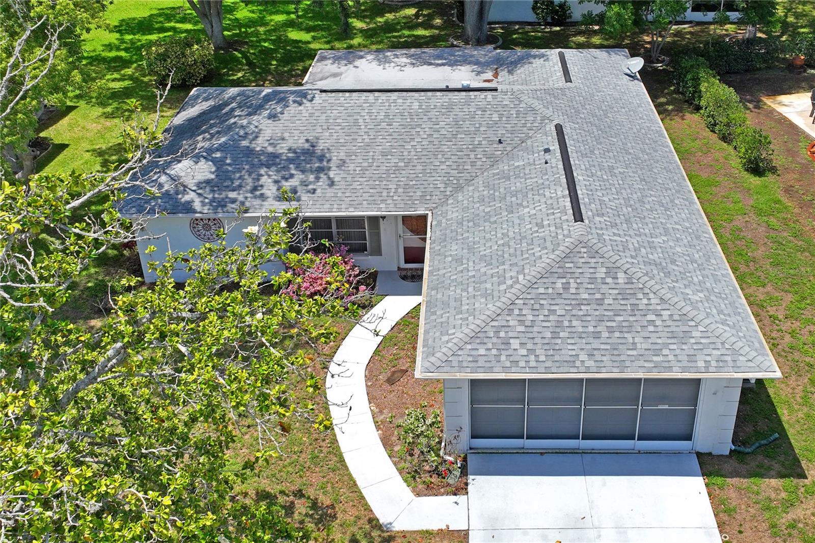 8405 DIVOT WAY