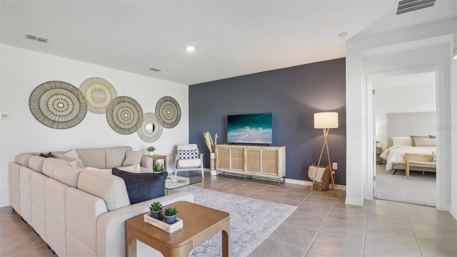 OAKFIELD LAKES - Residential