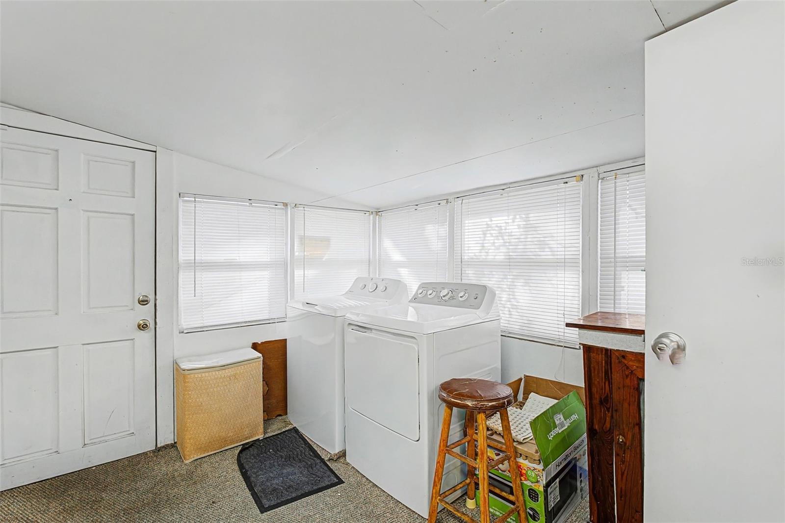 NEWTOWN HEIGHTS FIRST ADD TO - Residential