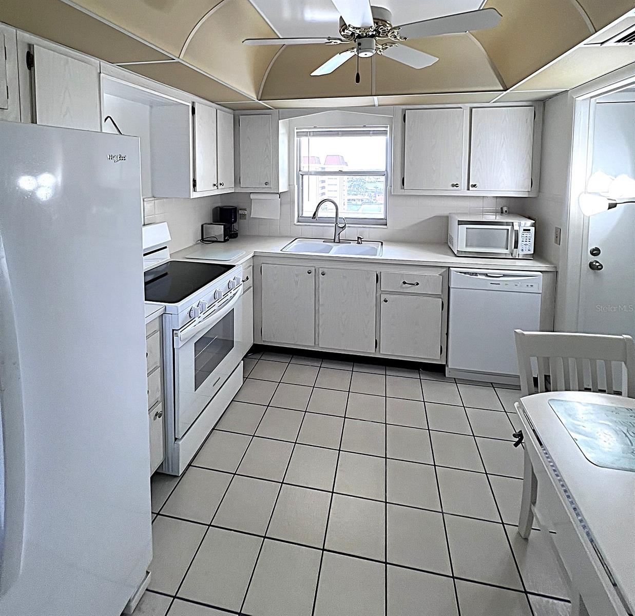 4775 COVE CIRCLE 1006