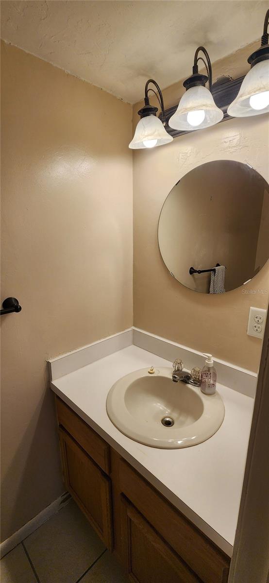 SOUTHFORK OAKS - Residential Lease