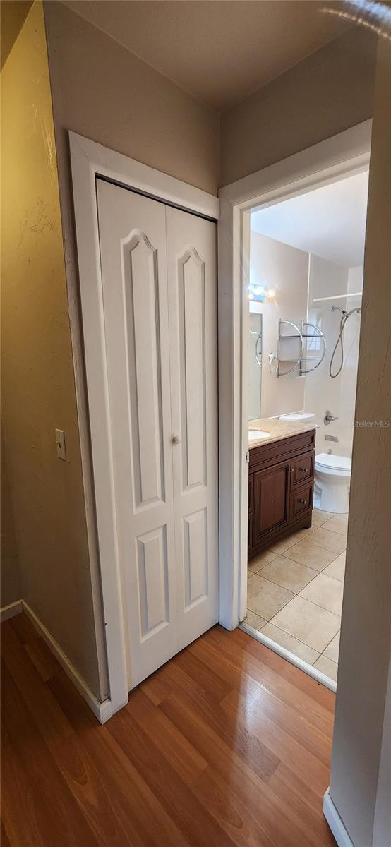 SOUTHFORK OAKS - Residential Lease