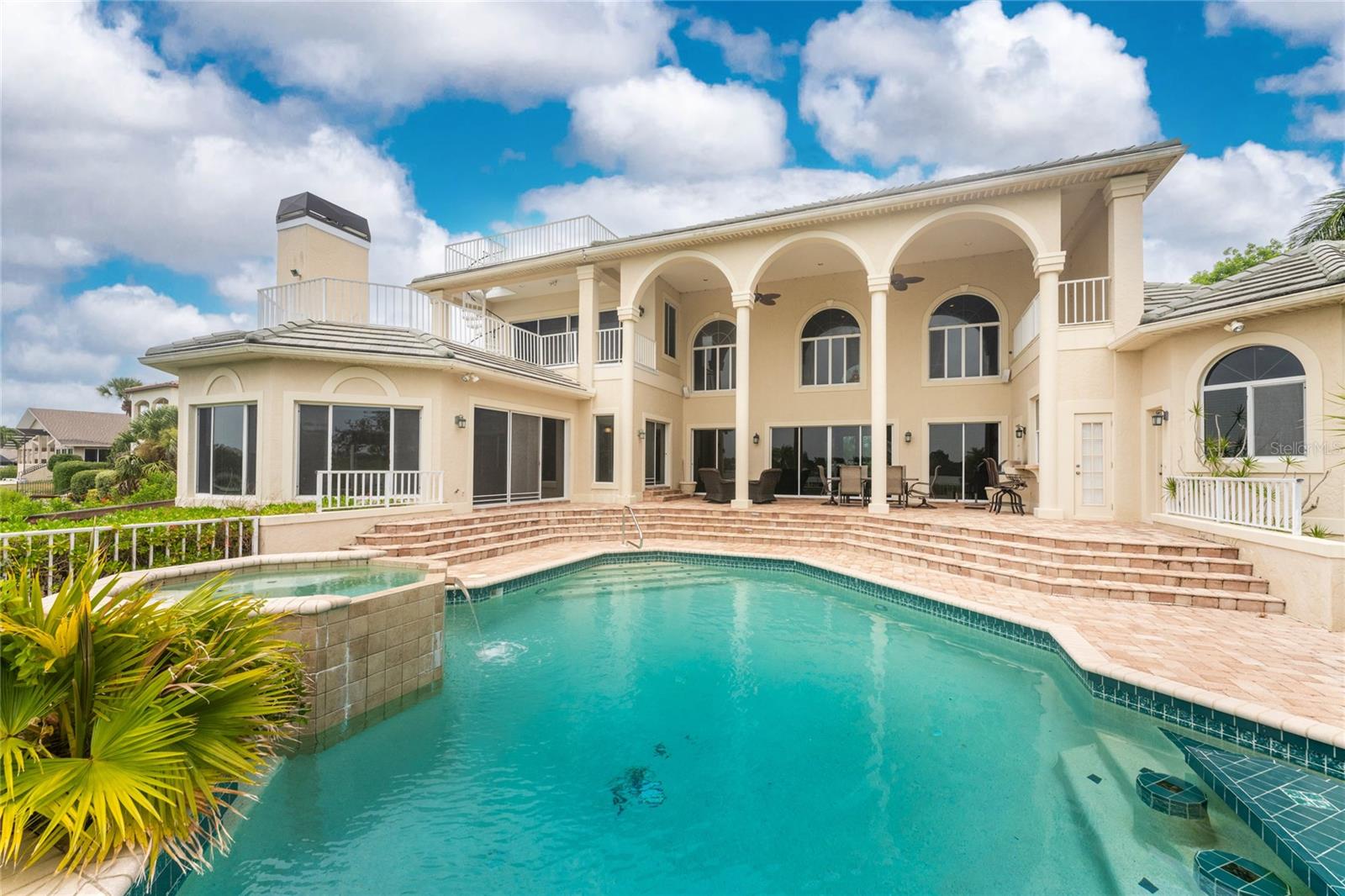 SORRENTO SHORES REPLAT - Residential