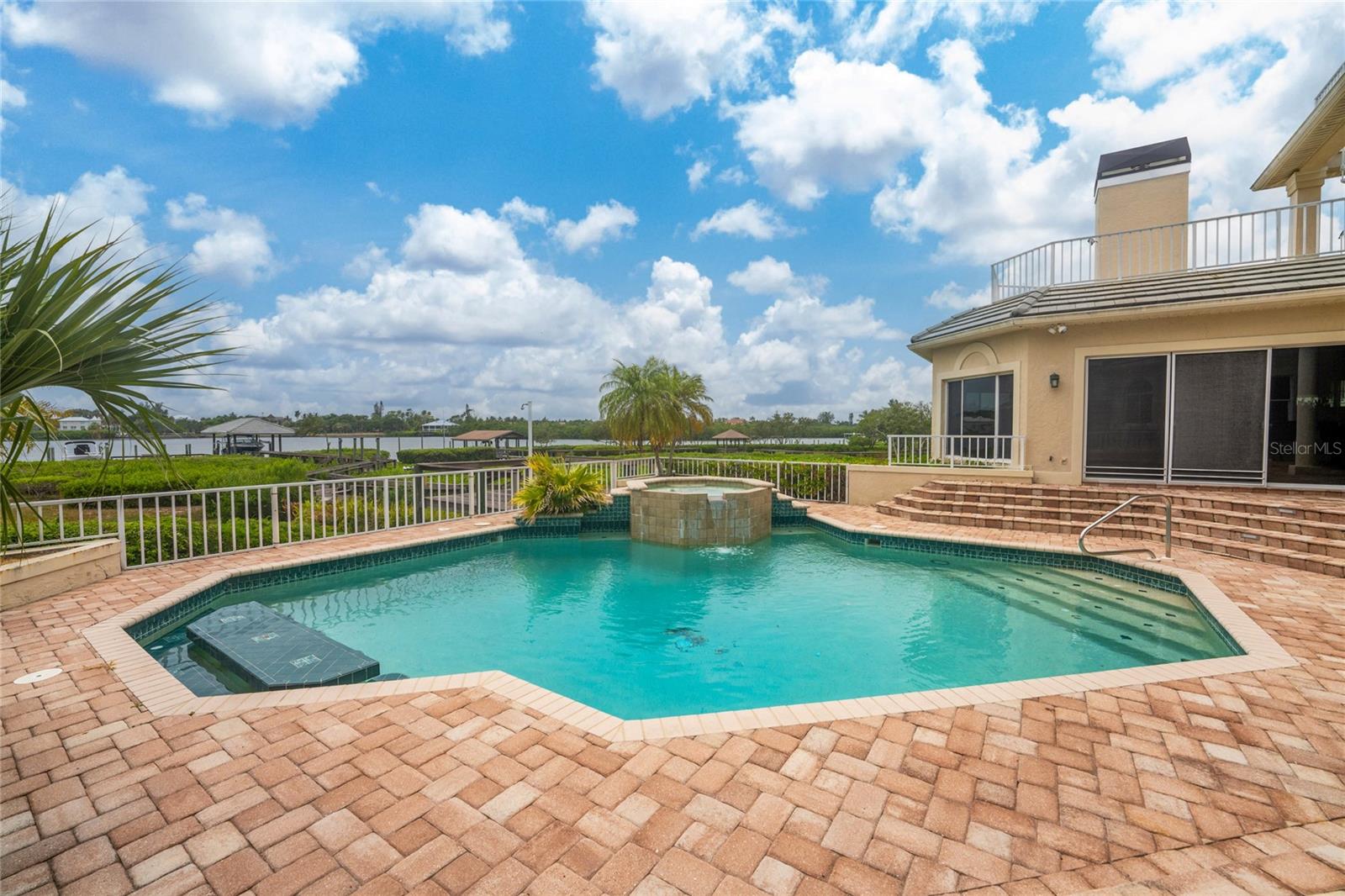 SORRENTO SHORES REPLAT - Residential