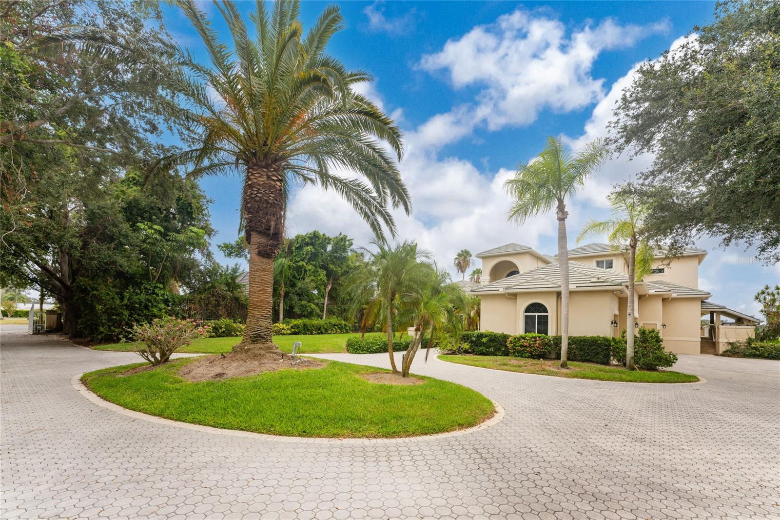 SORRENTO SHORES REPLAT - Residential