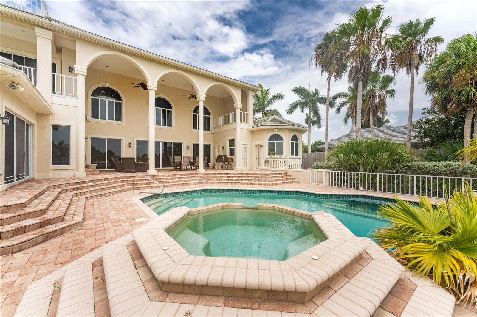 SORRENTO SHORES REPLAT - Residential