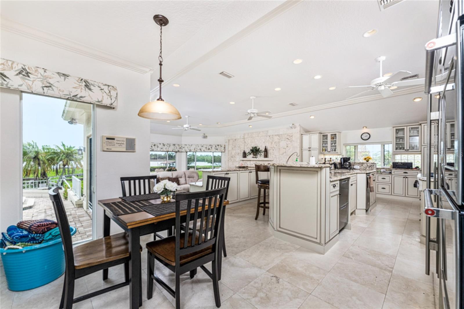 SORRENTO SHORES REPLAT - Residential