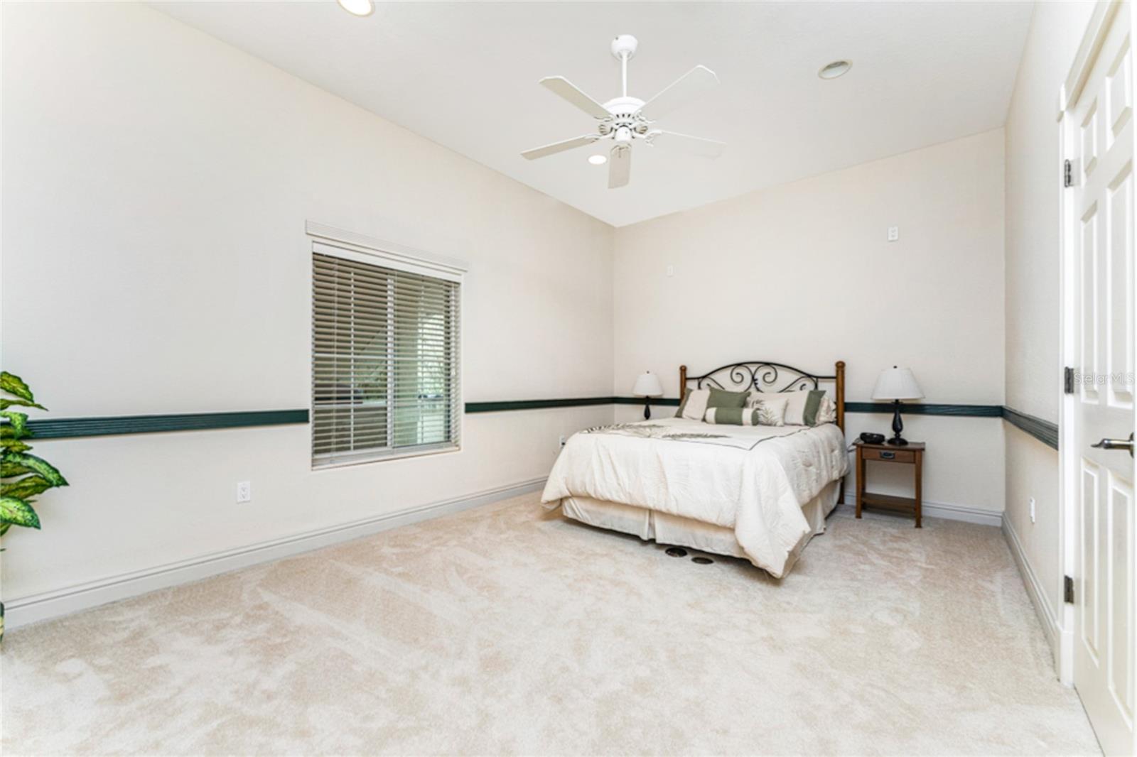 SORRENTO SHORES REPLAT - Residential