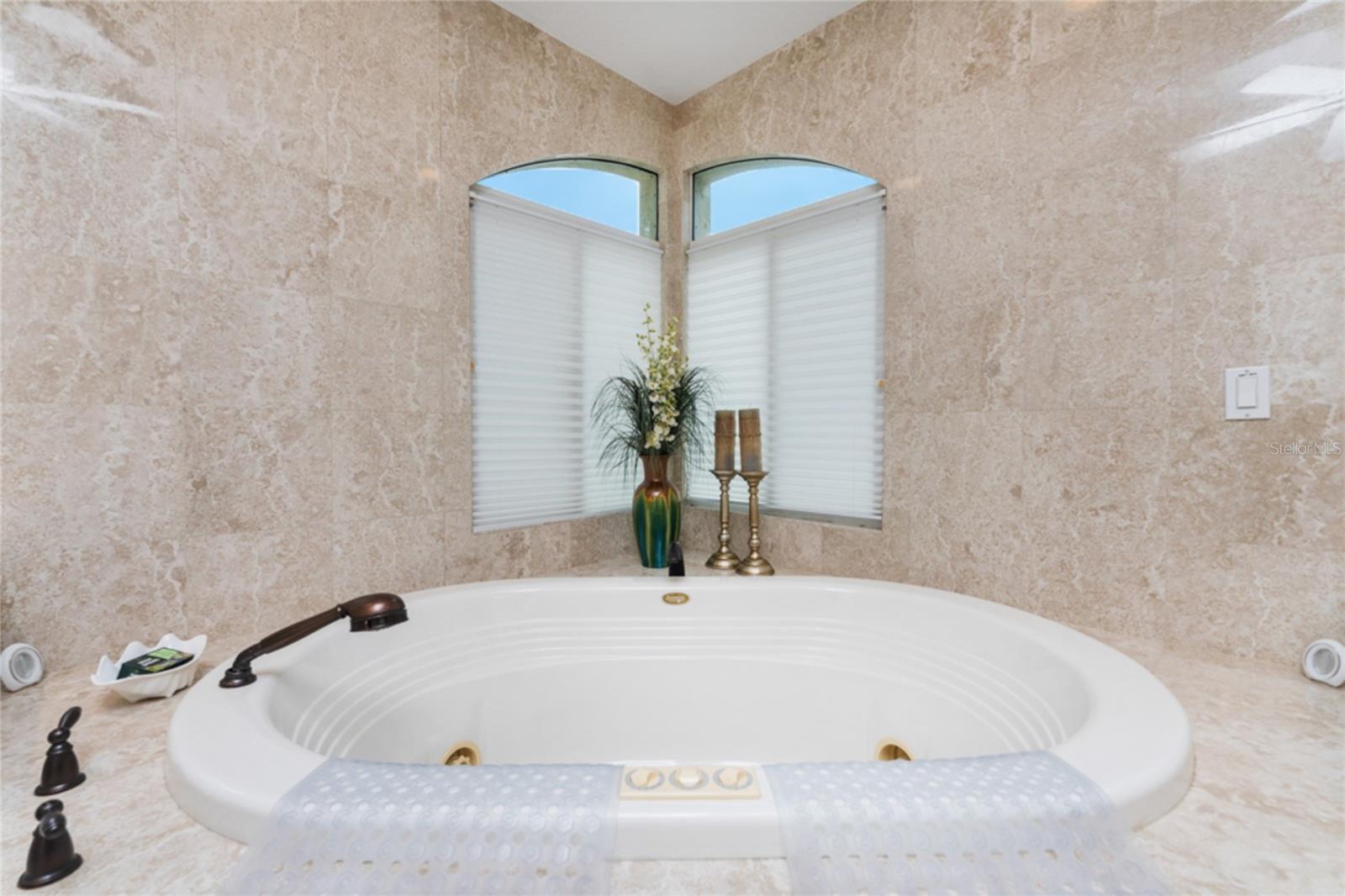 SORRENTO SHORES REPLAT - Residential