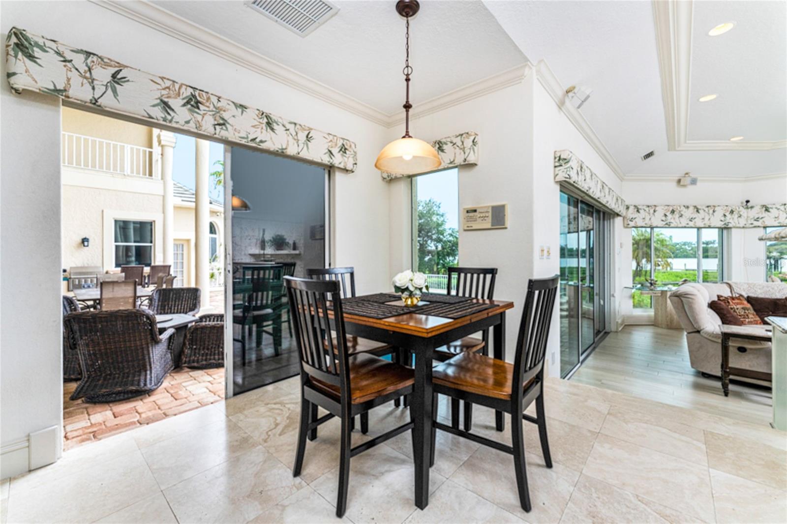 SORRENTO SHORES REPLAT - Residential