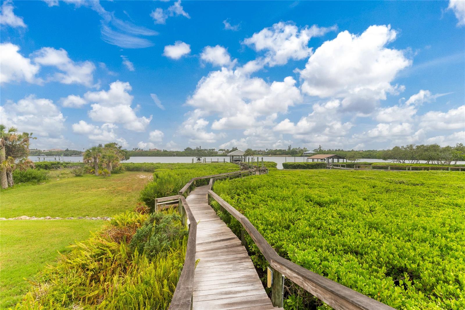 SORRENTO SHORES REPLAT - Residential