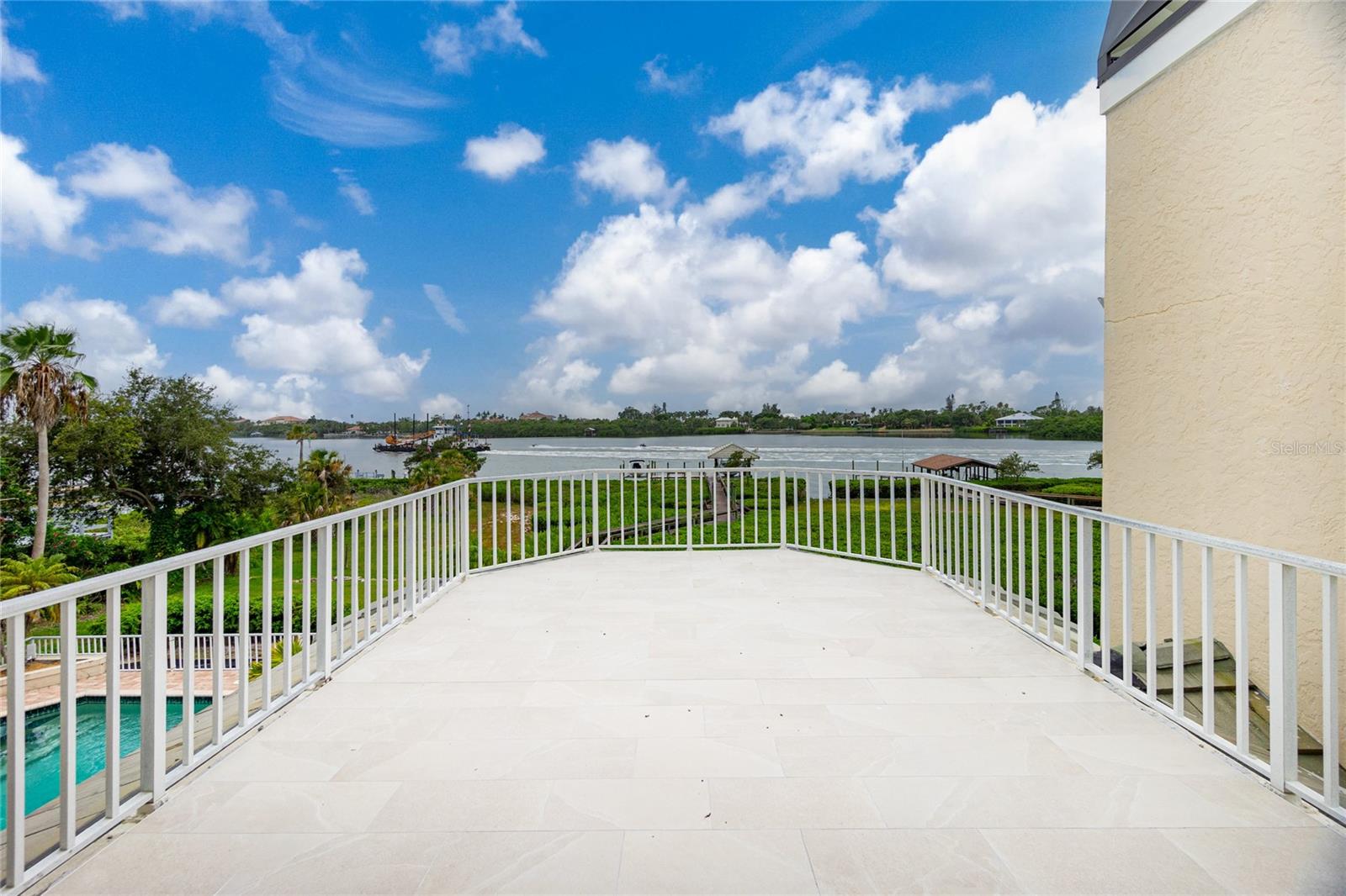 SORRENTO SHORES REPLAT - Residential