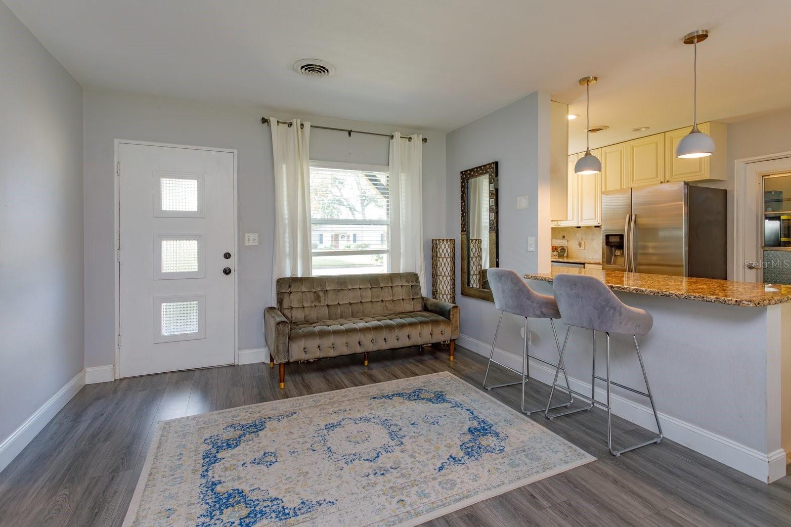 DOVER SHORES SEVENTH ADD - Residential