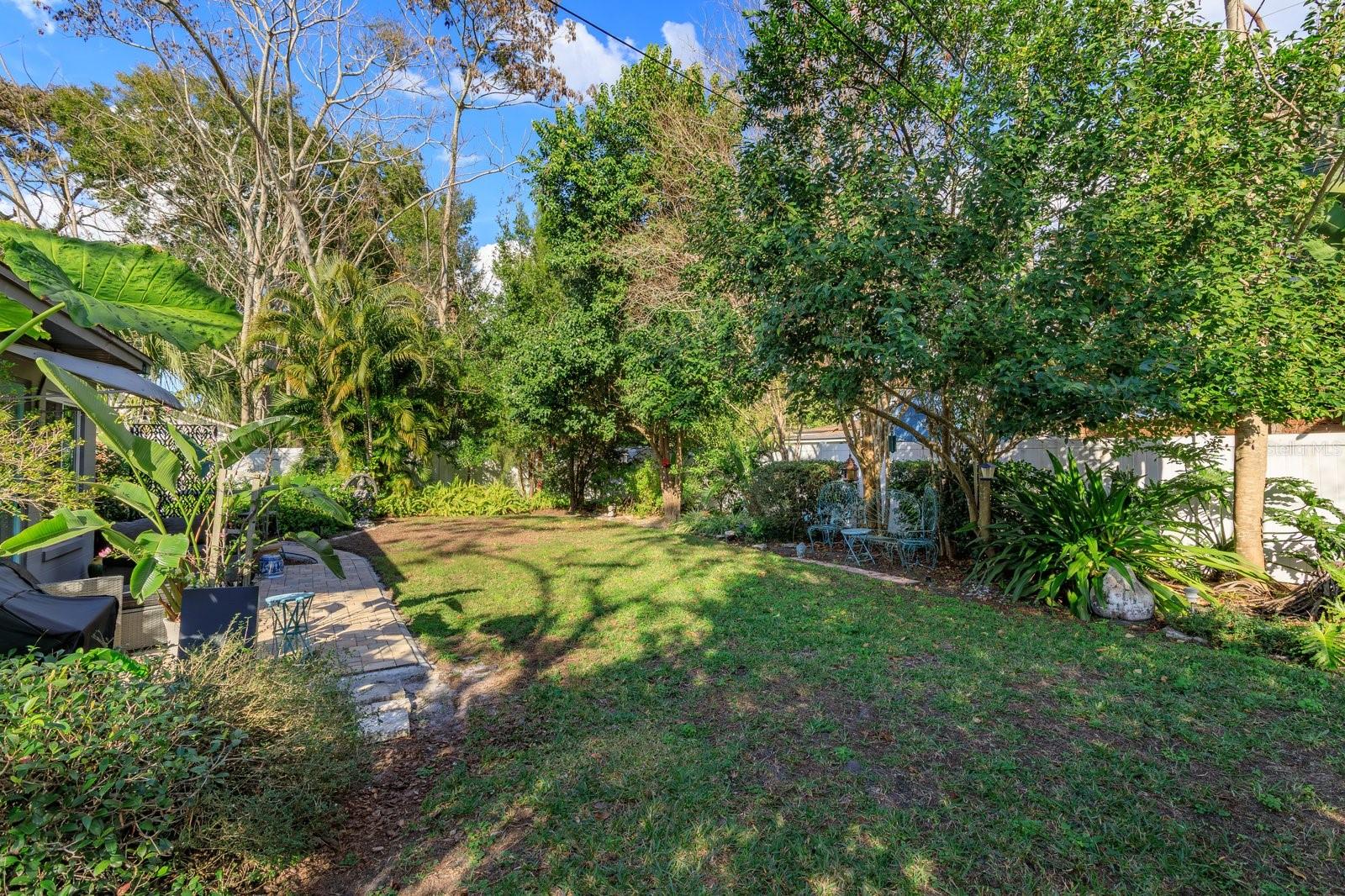 DOVER SHORES SEVENTH ADD - Residential