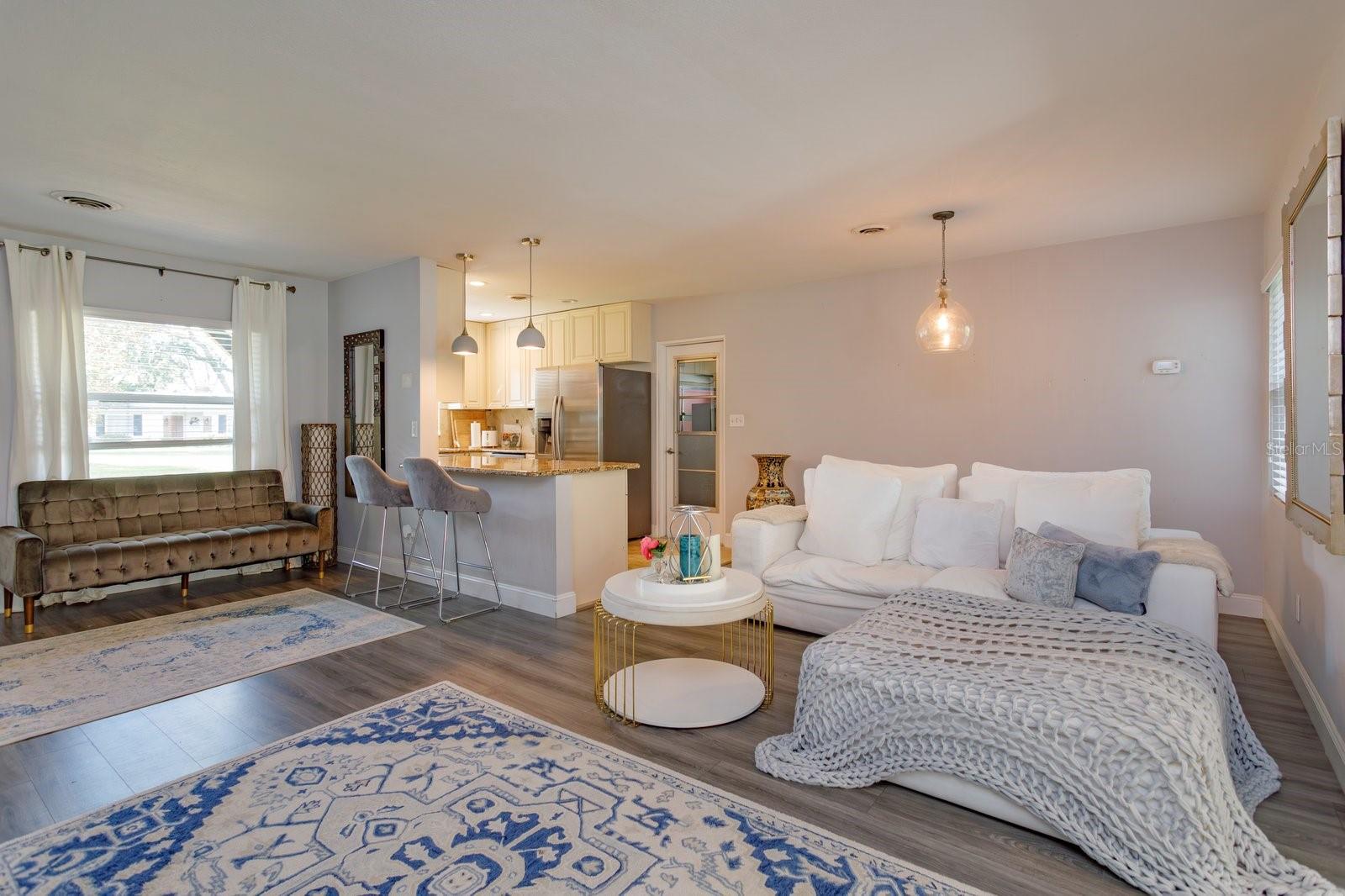 DOVER SHORES SEVENTH ADD - Residential